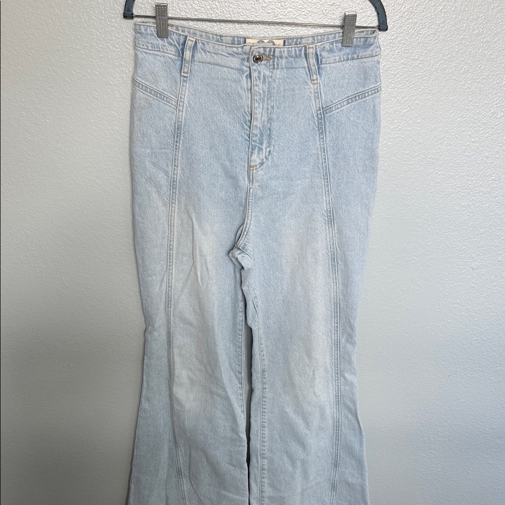 FREE PEOPLE Light Wash High-Rise Flared Women’s Jeans